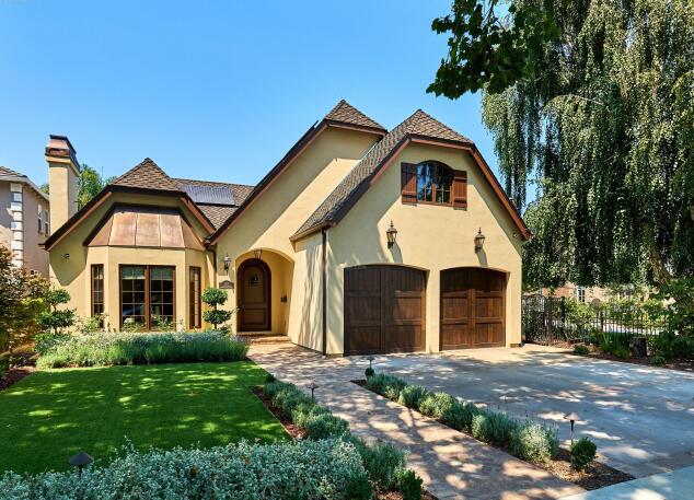 外墻真石漆為什么會(huì)脫落？（大量掉皮）